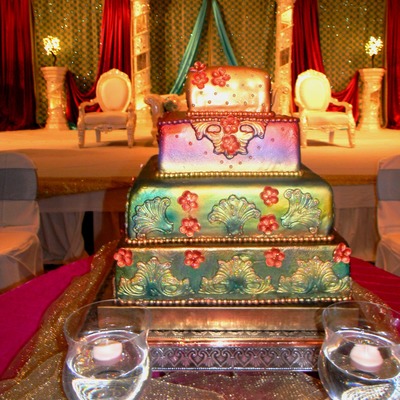 Indian Bridal Design Cake. Www.artisancakesbyjulie.com