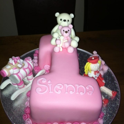 Siennas Cake