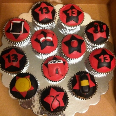 Boxing Cupcakes