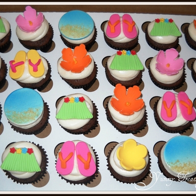 Luau Cupcakes!