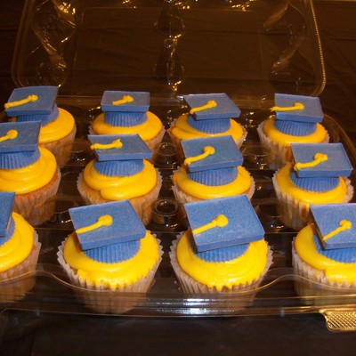 Candy Graduation Caps On Cupcakes
