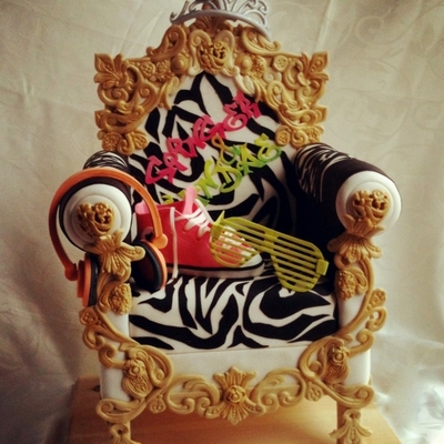 Fresh Sweet 16 Throne