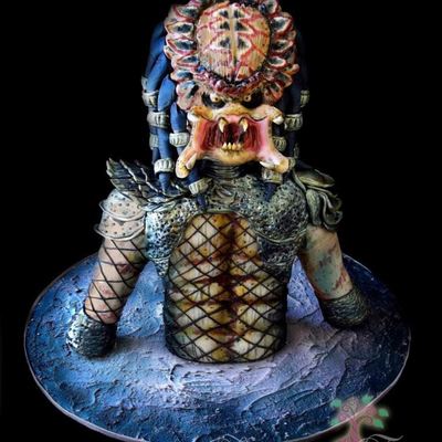 3D Hunter Predator Cake