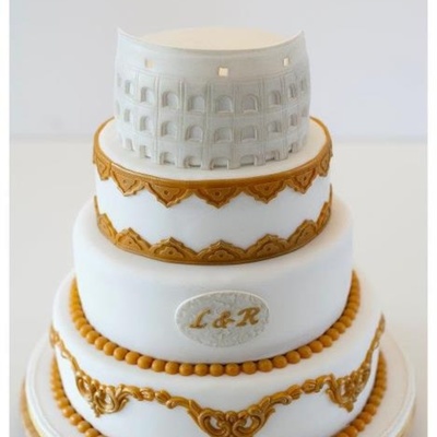 The Colosseum Wedding Cake