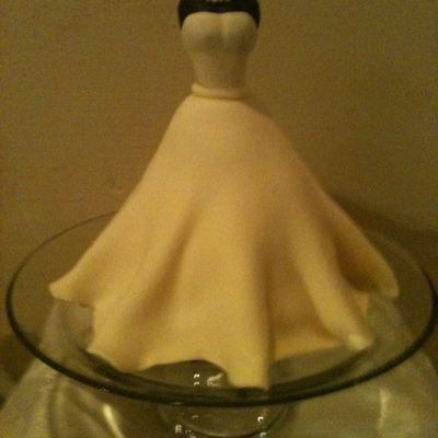 Bride And Wedding Party Cakes