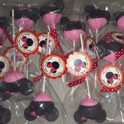 Minnie Mouse Cake Pops