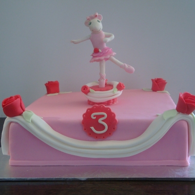Angelina Ballerina Cake