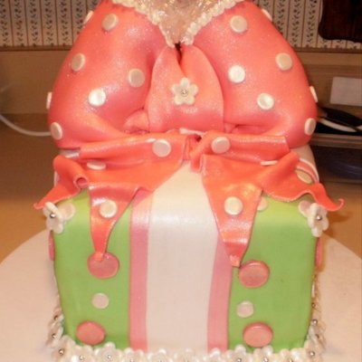 Gift Box Birthday Cake