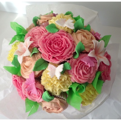 Cupcake Bouquet For A 60Th Birthday 15 Cupcakes In Total