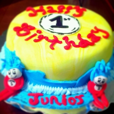 Thing 1 And Thing 2 Cake
