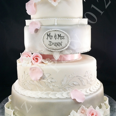 Mr. & Mrs. Dunn Wedding Cake