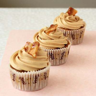 Coconut Coffee Cupcakes With Smbc