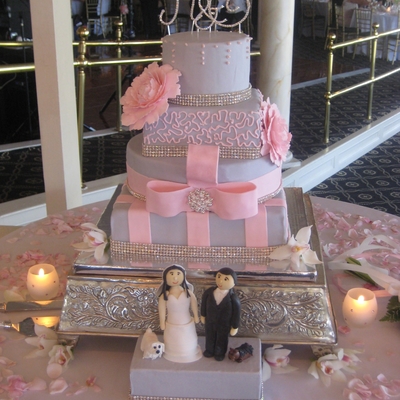 Pink And Gray Bling-Y Cake!
