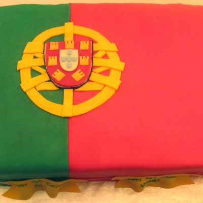 Portuguese Flag Cake