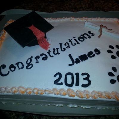 2 Layer Sheet Cakechoco And Whitebuttercream Frosting With Fondant Accents