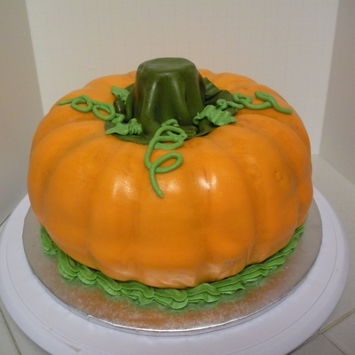Thanksgiving Pumpkin Cake