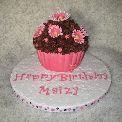 Giant Chocolate Cupcake