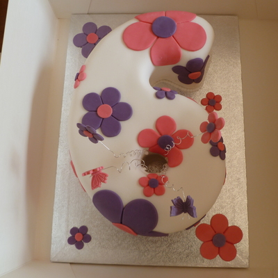 Number 6 Funky Flower Cake