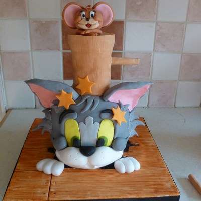 Tom And Jerry Cake
