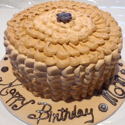 Two Tone Buttercream Petal Design