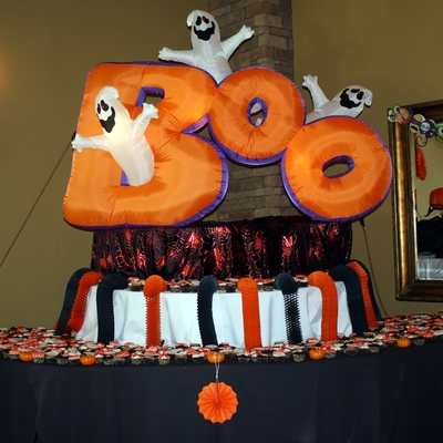 Huge Halloween Cupcake Order