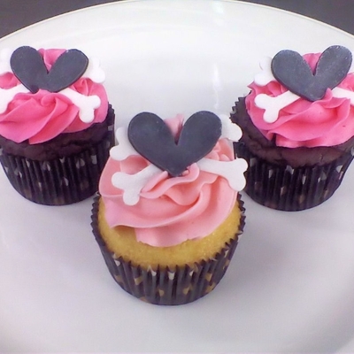 Heart & Crossbones Cupcakes