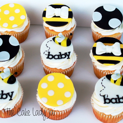 Bay Bee Shower Cupcakes Someone Purchased For A Gender Neutral Shower Cupcakes Are Lemon With Strawberry Filling And Cream Cheese Icing Th...
