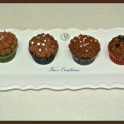 Chocolate Chip Cookie Dough Cupcakes