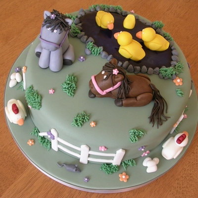 Horse, Duck & Chicken Cake
