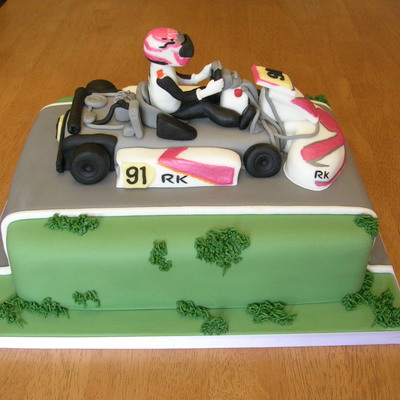 Go Kart Cake Some Of The Go Kart Is Made Out Of Cake The Rest Of It Is Fondant