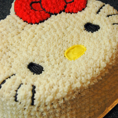 Hello Kitty Shaped Cake