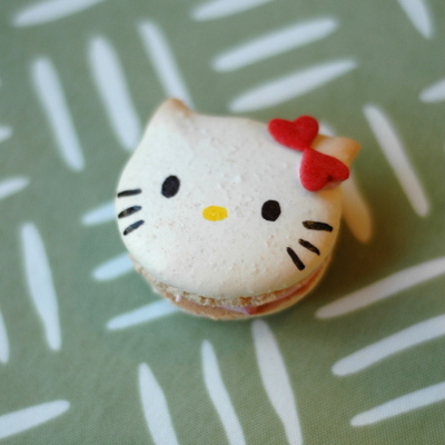 Hello Kitty Macarons