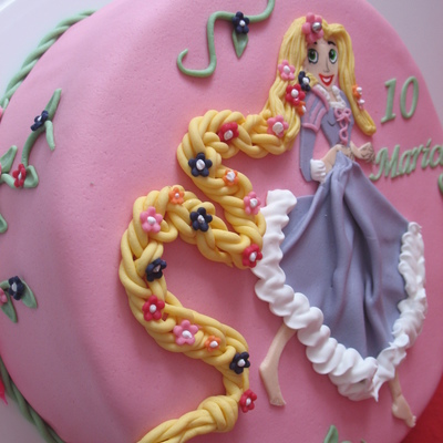 Rapunzel Tangeld Cake
