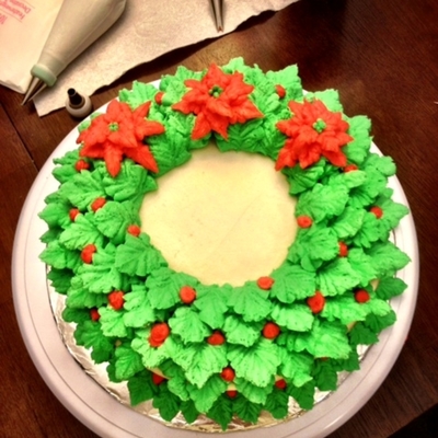 Christmas Wreath Cake