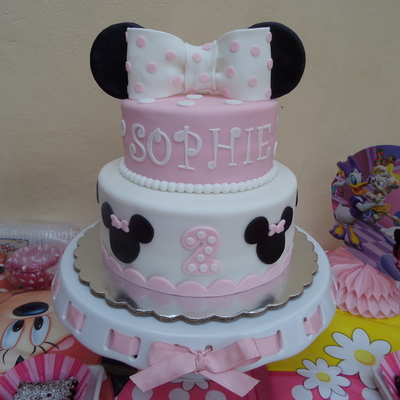 Minnie Birthday Cake
