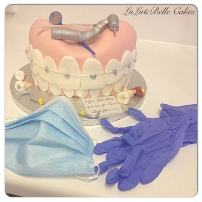 Dentalorthodontist Cake