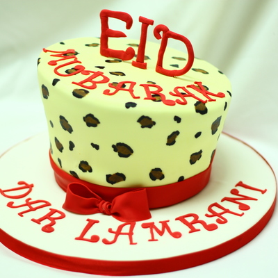slanted cake decorating photos