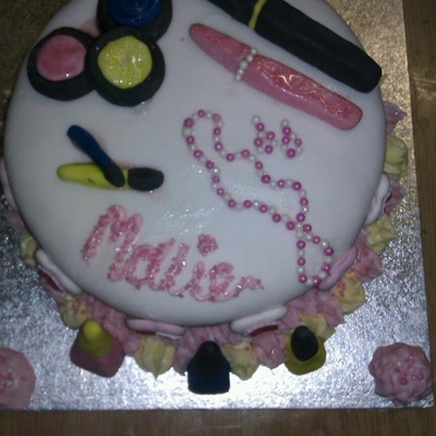 Make Up Cake