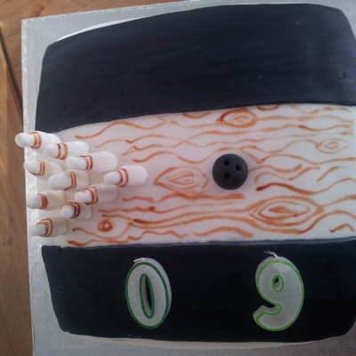 Bowling Cake