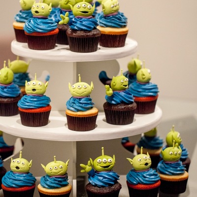 Toy Story Alien Cupcakes