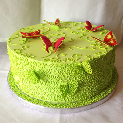 My First Butterflies Filigree And Wet On Wet Run Outs This Tutorial Helped With The Butterflies Httpwwwcakecentralcomt586983Ro