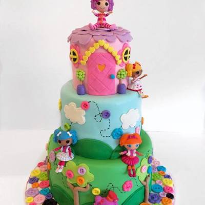 Who Doesnt Love Lalaloopsy This Cake Was So Fun To Make Everything Is Made From Fondant Except For The Dolls I Dont Normally Put Plas