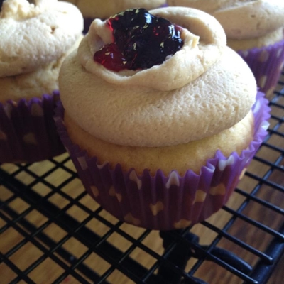 Peanut Butter & Jelly Cupcakes