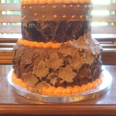 I Made This Cake For A Client She Wanted Blaze Orange Piping And Camo