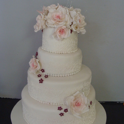 Roses And Lace Wedding Cake