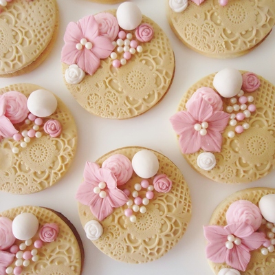 Vintage Lace Cookies