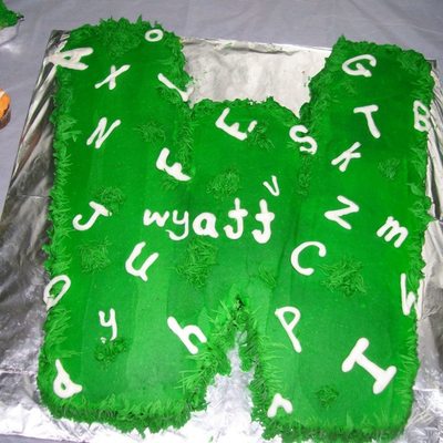 First Birthday Alphabet Extravaganza Theme Suppose To Be Like Letters Laying Around In The Grass I Used A Large Square Pan To Bake The W