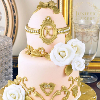 Faberg&eacute; Egg Wedding Cake