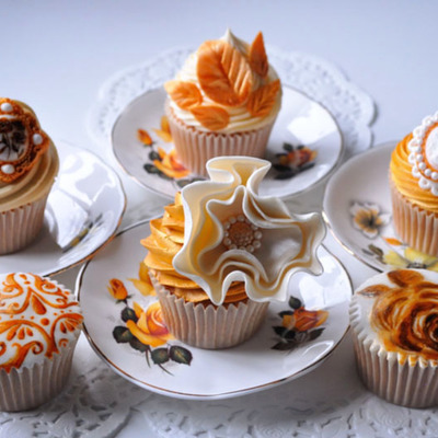 Golden Anniversary Cupcakes - "threads That Are Golden Don't Break Easily."
