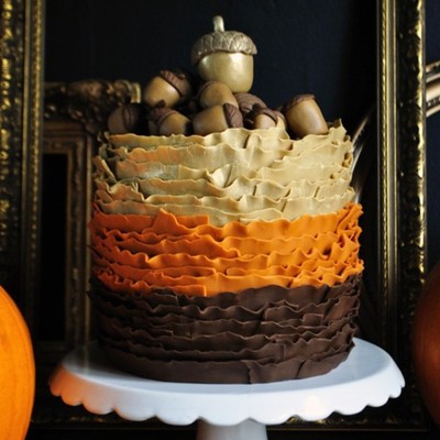 Golden Acorn Cake